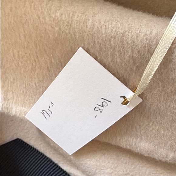 Product Seeker Cream Wool Coat with Navy and Red Accents Peacoat luxury New $198 - Picture 7 of 7